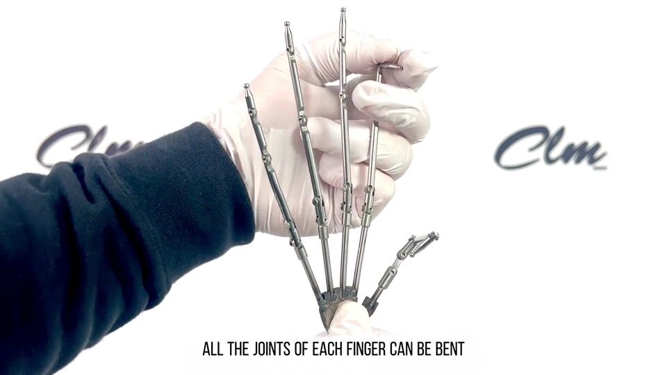 Demonstration of bending CLM hand joints